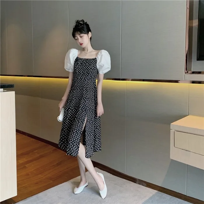 Women's Dress 2021 Spring/Summer New Hong Kong Style Sexy off-Neck Puff Sleeve Floral Skirt Split Midi Dress
Women's Dress 2021 Spring/Summer New Hong Kong Style Sexy off-Neck Puff Sleeve Floral Skirt Split Midi Dress