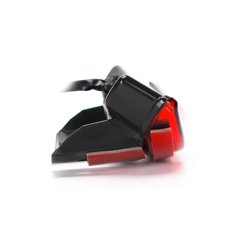 1pcs Fender Tip Light Tri-Bar LED Moto Tail Brake Lamps For ATV Quad Kart Universal Cafe Racer Red Harley FLHX FLTR 2006-2013
1pcs Fender Tip Light Tri-Bar LED Moto Tail Brake Lamps For ATV Quad Kart Universal Cafe Racer Red Harley FLHX FLTR 2006-2013