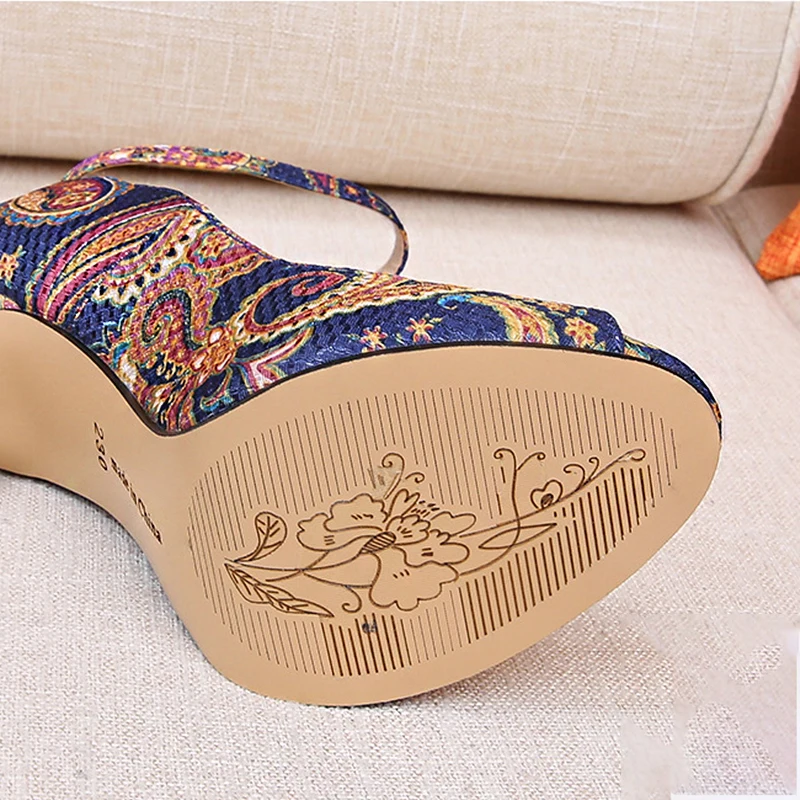 New Fashion Women High Heels Female Design Stiletto Fish Mouth Sexy Sandals Pumps Shoes
New Fashion Women High Heels Female Design Stiletto Fish Mouth Sexy Sandals Pumps Shoes