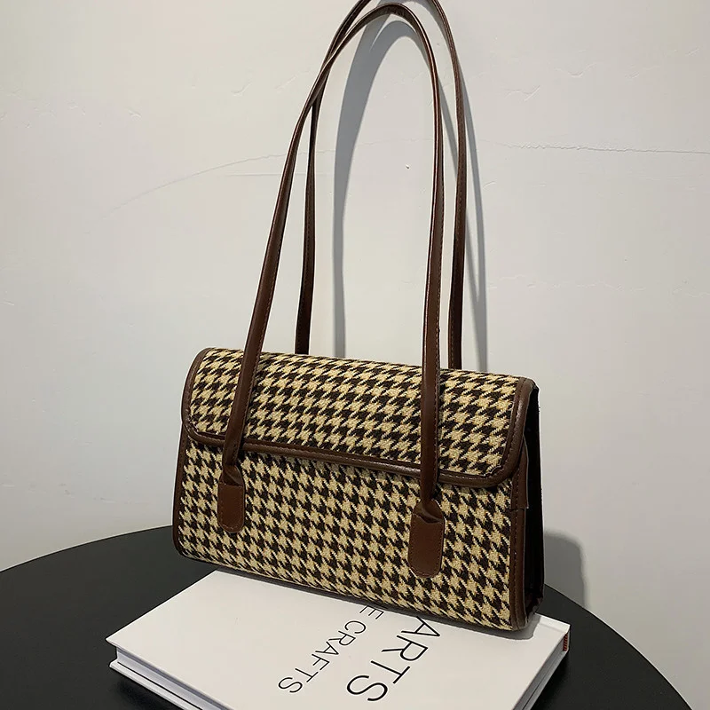 Texture Thousand Bird Lattice Underarm Bag Women's New Simple Single Shoulder Bag Leisure Fashion Portable Tote Bag
Texture Thousand Bird Lattice Underarm Bag Women's New Simple Single Shoulder Bag Leisure Fashion Portable Tote Bag