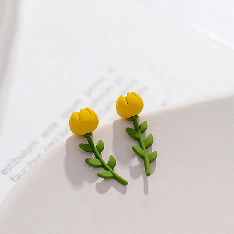 New 2021 contracted Fresh sweet flowers fashion Women Stud earrings Korean elegant temperament small earrings Jewelry
New 2021 contracted Fresh sweet flowers fashion Women Stud earrings Korean elegant temperament small earrings Jewelry