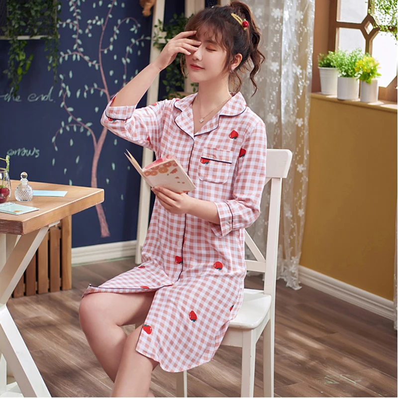 New Fashion Females Casual Home Bathrobe elegant Women basic dress maxi long Palace Style Short Sleeve dresses
New Fashion Females Casual Home Bathrobe elegant Women basic dress maxi long Palace Style Short Sleeve dresses