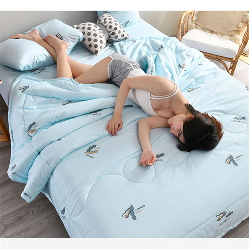 Soybean Fiber Quilted Printing Thin Comforter Soft Skin-friendly Comfortable Home Light Quilts Washable King Size Double Quilt
Soybean Fiber Quilted Printing Thin Comforter Soft Skin-friendly Comfortable Home Light Quilts Washable King Size Double Quilt