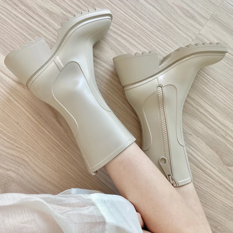 New Women's Square Toe Med Heels Chelsea Boots Short Boots Cream-white Black Street Shoes M186
New Women's Square Toe Med Heels Chelsea Boots Short Boots Cream-white Black Street Shoes M186