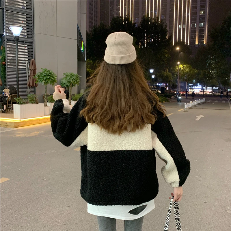 HWLZLTZHT Winter Warm Lambswool Jacket Women Patchwork Outwear Female Oversize Thick Overcoats Harajuku Womens Streetwear
HWLZLTZHT Winter Warm Lambswool Jacket Women Patchwork Outwear Female Oversize Thick Overcoats Harajuku Womens Streetwear