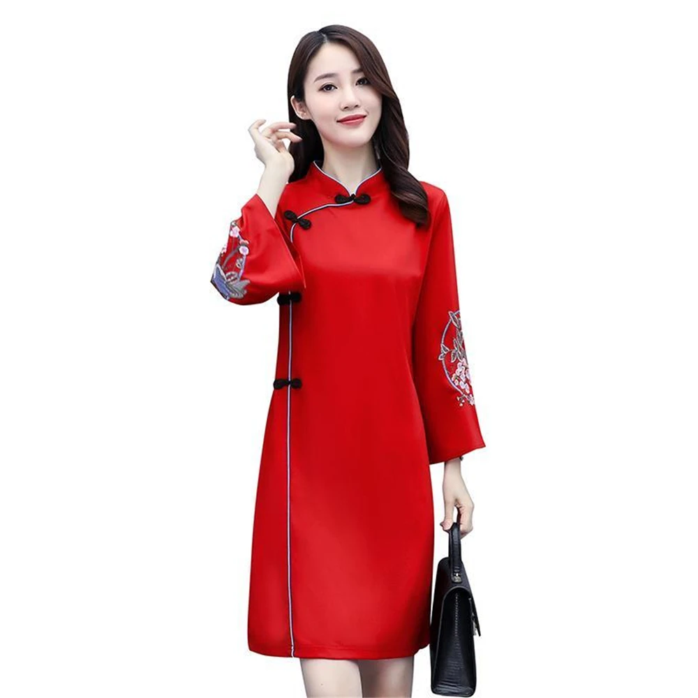 2022 New Spring Autumn Women Dresses Embroidered Femme Vestido Red Cheongsam High Quality 5XL Lady Dresses Mujer
2022 New Spring Autumn Women Dresses Embroidered Femme Vestido Red Cheongsam High Quality 5XL Lady Dresses Mujer