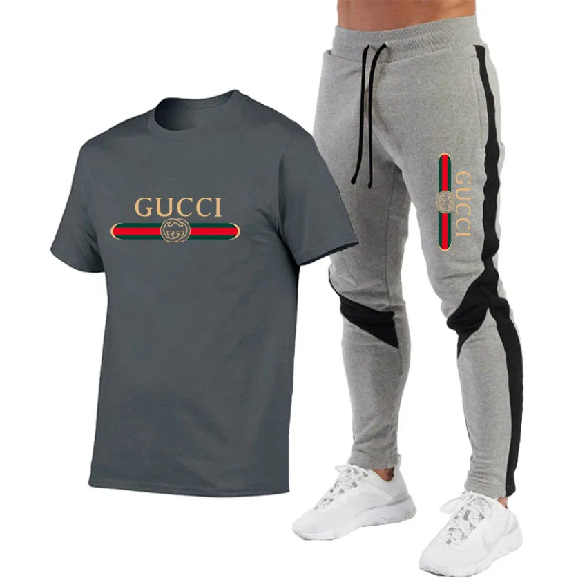 2021 Selling Men's Sweatshirt + Pants 2 Piece Set Casual Sportswear Basketball Wear Spring and Summer New Sportswear Brand Suit 
2021 Selling Men's Sweatshirt + Pants 2 Piece Set Casual Sportswear Basketball Wear Spring and Summer New Sportswear Brand Suit