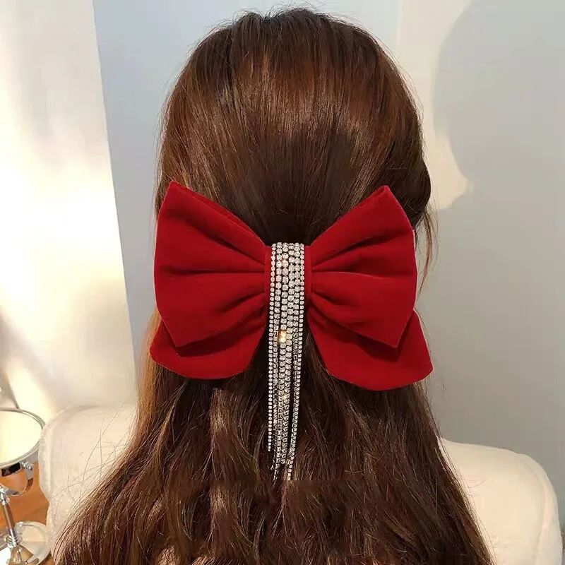 Bow tie hairpinSouthKorea senior super flash rhinestone tassel top clip temperament pony tail clip network celebrityJK headdress
Bow tie hairpinSouthKorea senior super flash rhinestone tassel top clip temperament pony tail clip network celebrityJK headdress