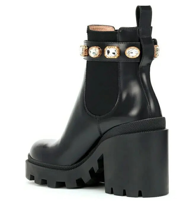 Autumn new rhinestone leather Martin boots ladies feet Chelsea boots British style personality fashion thick with ankle boots
Autumn new rhinestone leather Martin boots ladies feet Chelsea boots British style personality fashion thick with ankle boots