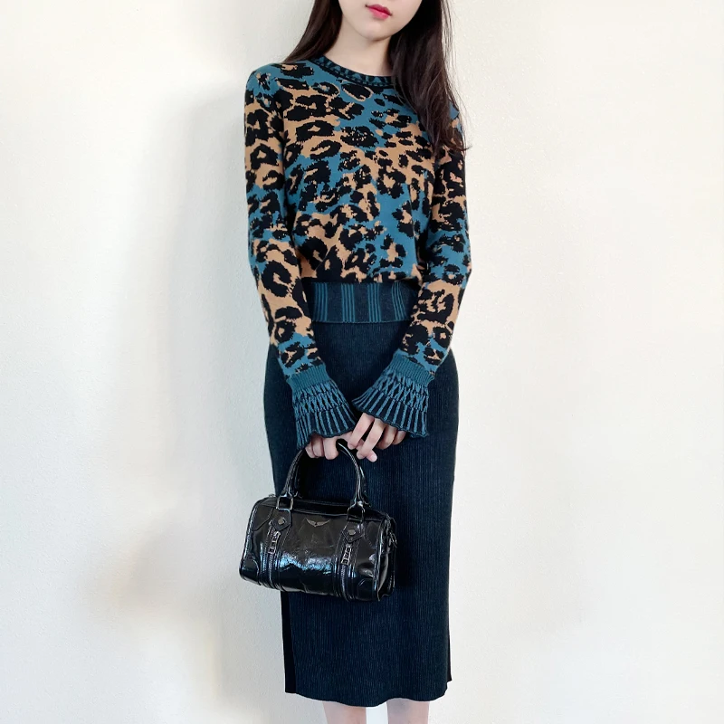 Leopard Print Flare Sleeve Overput Short Sweater & Pencil Midi Skirt US Fashion XS-L 
Leopard Print Flare Sleeve Overput Short Sweater & Pencil Midi Skirt US Fashion XS-L