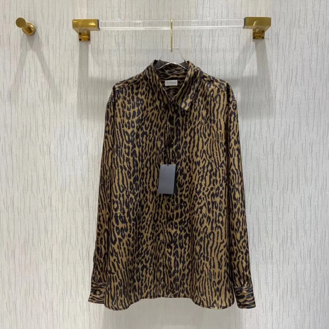 Luxury Blouse 2022 Summer Spring New Design Women Runway Leopard Print High Quality Silk Single Breasted Blouse
Luxury Blouse 2022 Summer Spring New Design Women Runway Leopard Print High Quality Silk Single Breasted Blouse
