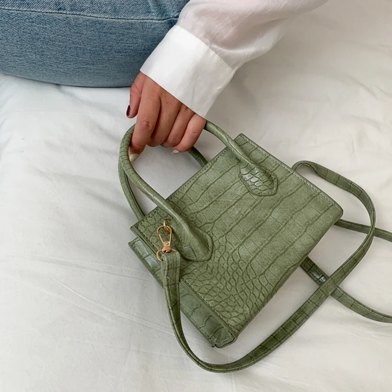 Small Crocodile Pattern Solid Color PU Leather Crossbody Bags For Women 2021 Summer Lady Shoulder Handbags Female Simple Totes
Small Crocodile Pattern Solid Color PU Leather Crossbody Bags For Women 2021 Summer Lady Shoulder Handbags Female Simple Totes
