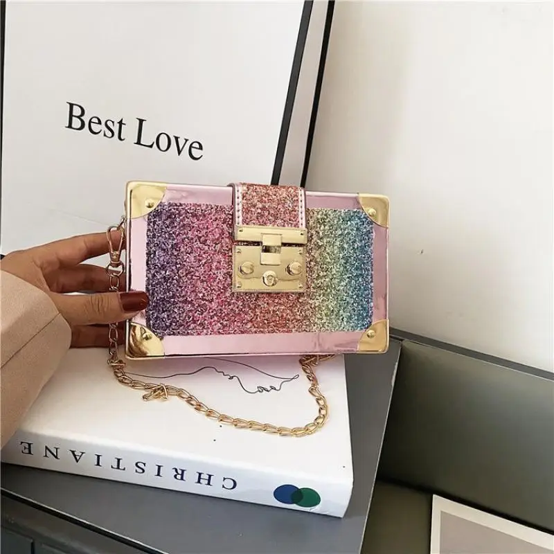 2021 Summer Shoulder Bag Female Fashion Creative Personality Gradient Color Sequins Ladies Chain Messenger Bag Mobile Phone Bag
2021 Summer Shoulder Bag Female Fashion Creative Personality Gradient Color Sequins Ladies Chain Messenger Bag Mobile Phone Bag