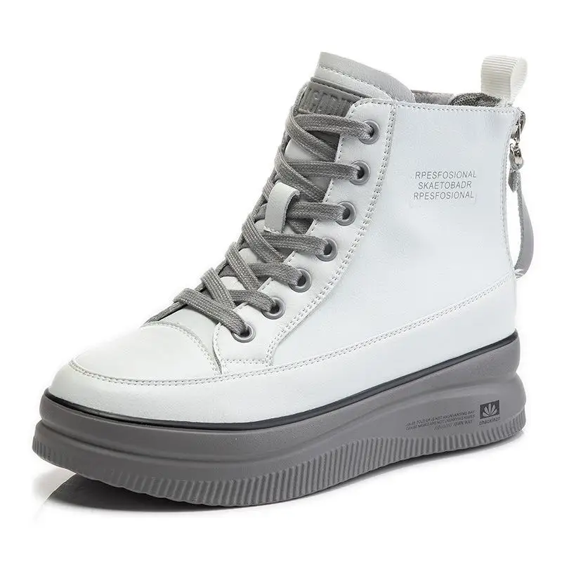 Женские дизайнерские высокие кроссовки из 2023 натуральной кожи, женские кроссовки на платформе, роскошная спортивная обувь на плоской подош...
Женские дизайнерские высокие кроссовки из 2023 натуральной кожи, женские кроссовки на платформе, роскошная спортивная обувь на плоской подош...