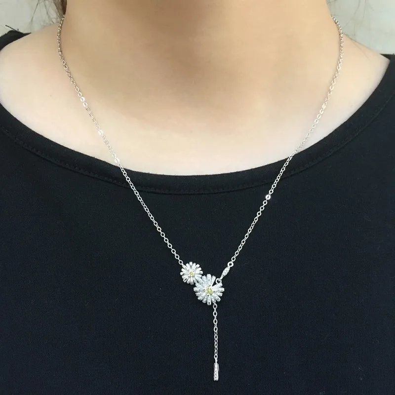 S925 sterling silver Sun flower daisies cute necklace high pendant quality classic short ladies crystal fashion Girlfriend gift
S925 sterling silver Sun flower daisies cute necklace high pendant quality classic short ladies crystal fashion Girlfriend gift