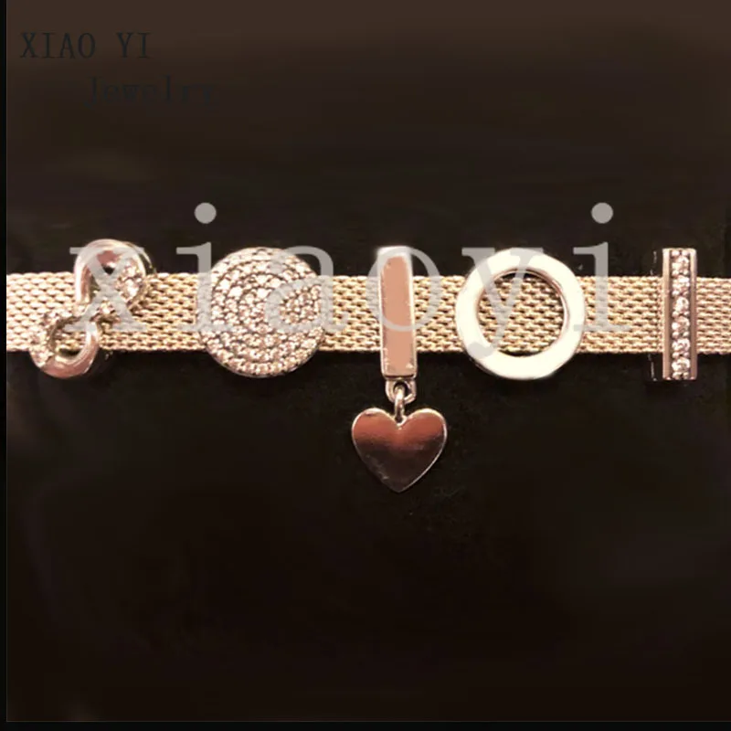 XIAOYI 2020 New 100% S925 Rose gold heart symbol circle hollow out safety chain zircon bracelet fashion female 
XIAOYI 2020 New 100% S925 Rose gold heart symbol circle hollow out safety chain zircon bracelet fashion female