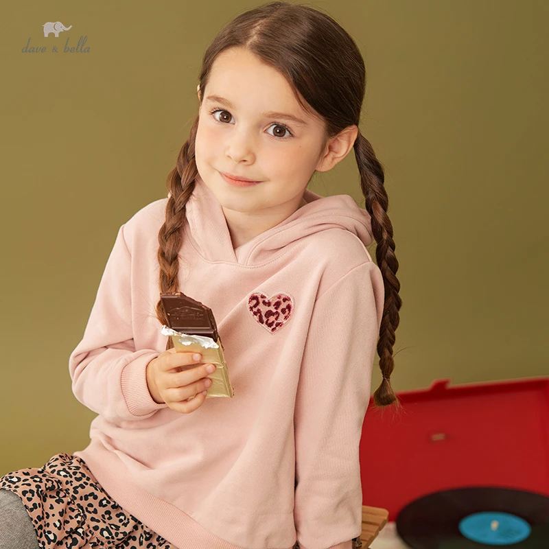 DKH18227 dave bella autumn kids girls fashion solid pockets heart print coat children cute tops high quality outerwear
DKH18227 dave bella autumn kids girls fashion solid pockets heart print coat children cute tops high quality outerwear