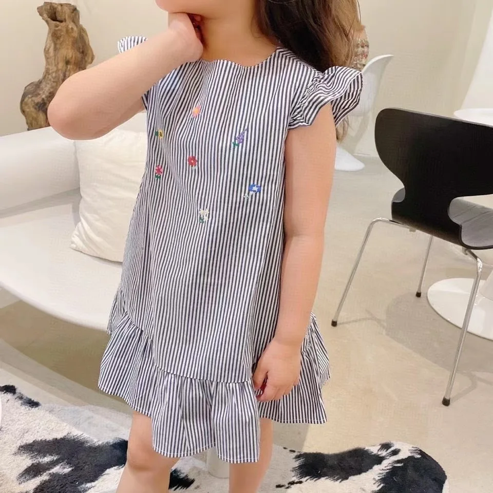 baby girls dress cotton sweet kids clothes vertical stripes seven florets small flying sleeve dress
baby girls dress cotton sweet kids clothes vertical stripes seven florets small flying sleeve dress