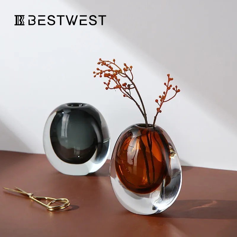 Modern Light Luxury Glass Vases For Living Room Creative Dining Table Model Room Hallway Vases Home Decorations Flower Container
Modern Light Luxury Glass Vases For Living Room Creative Dining Table Model Room Hallway Vases Home Decorations Flower Container