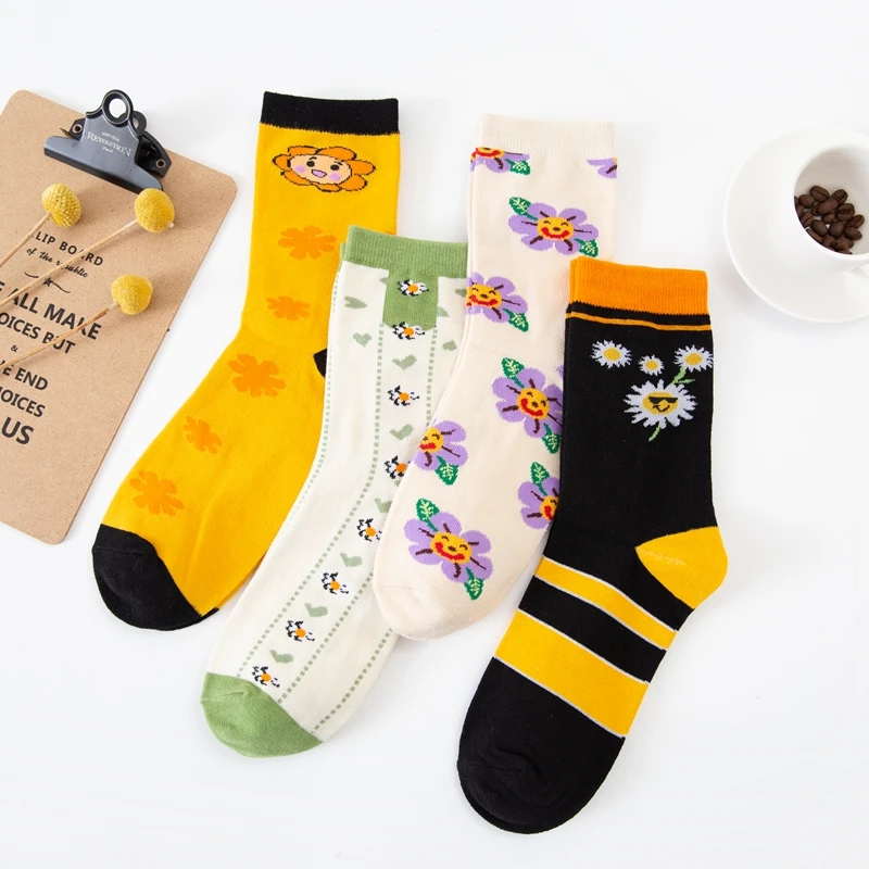 Flower socks Expression Cartoon funny socks Female printing color stitching harajuku Casual Floral Sox Floor Bedroom Socks
Flower socks Expression Cartoon funny socks Female printing color stitching harajuku Casual Floral Sox Floor Bedroom Socks