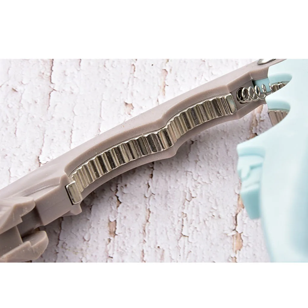 Nutcracker Walnut Pecan Opener Sheller Plier Clip Kitchen Gadget Hazel Filbert Nut Kitchen Nutcracker Sheller Clip Tool Clamp
Nutcracker Walnut Pecan Opener Sheller Plier Clip Kitchen Gadget Hazel Filbert Nut Kitchen Nutcracker Sheller Clip Tool Clamp