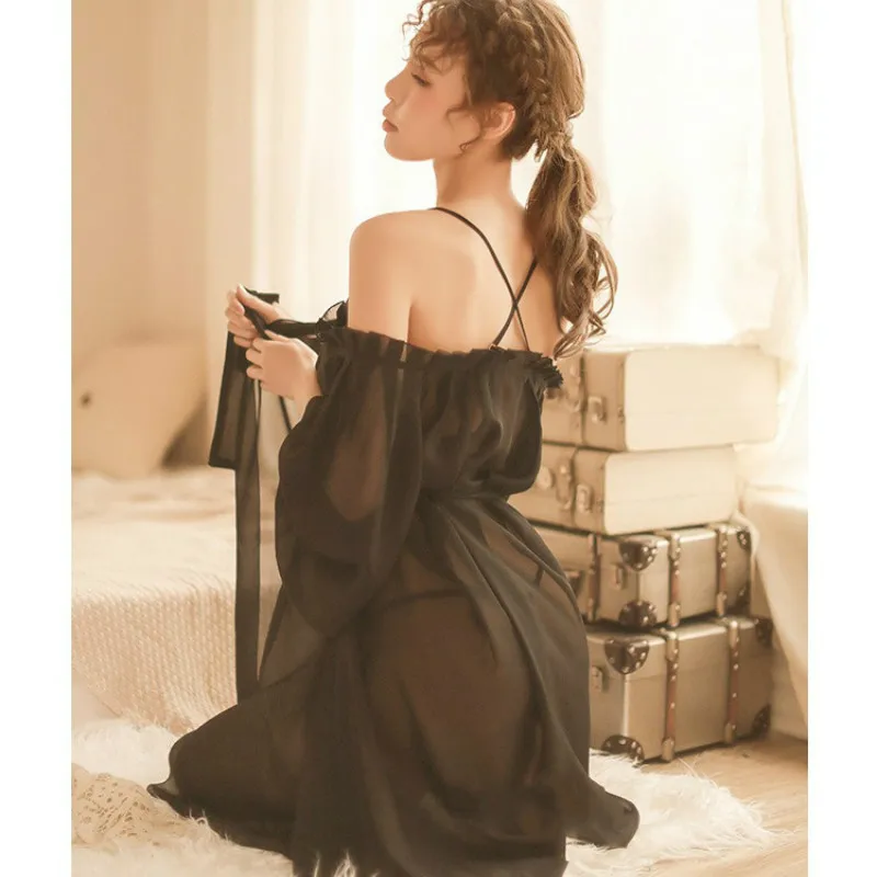 Sexy Female Underwear Perspective Lace Dew Breast Suspender Pajamas Low Breast Princess Long Transparent Big Swing Nightdress 
Sexy Female Underwear Perspective Lace Dew Breast Suspender Pajamas Low Breast Princess Long Transparent Big Swing Nightdress