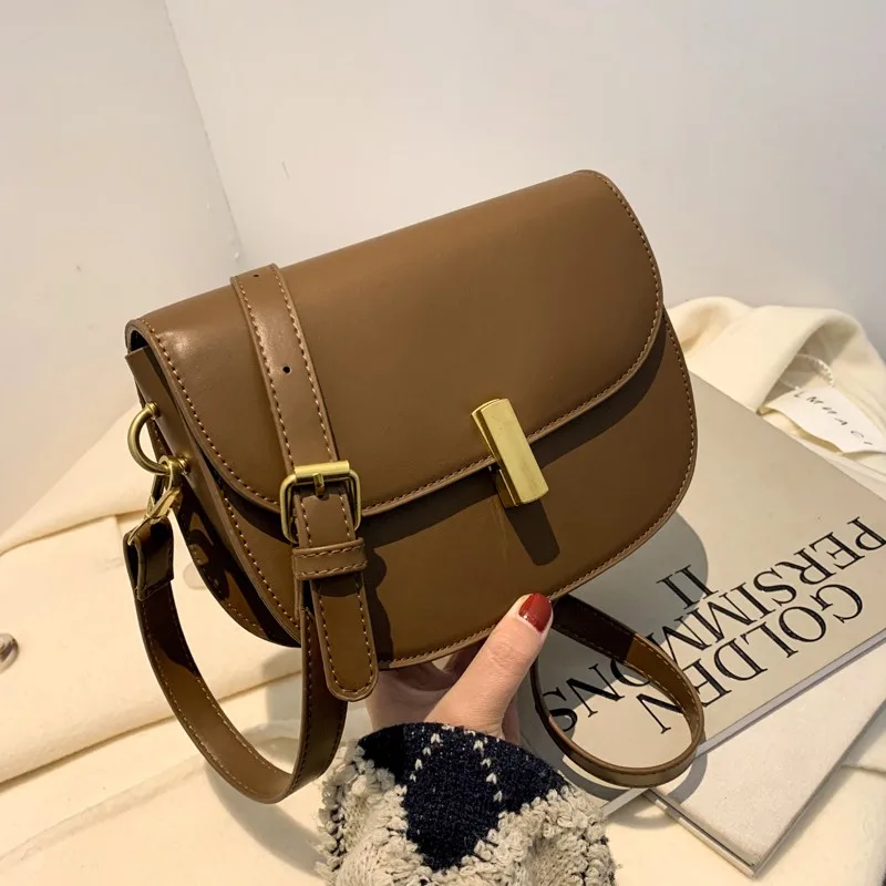 New Retro Luxury Designer Bobby bag Crossbody Saddle Shoulder Sling Round Bags Flip women's Wallet Purse Handbags
New Retro Luxury Designer Bobby bag Crossbody Saddle Shoulder Sling Round Bags Flip women's Wallet Purse Handbags