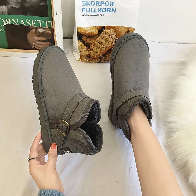 Women's Ankle Boots Autumn and Winter New Solid Color Suede Flat Snow Boots Comfortable, Lightweight and Warm Women's Boots 2021
Women's Ankle Boots Autumn and Winter New Solid Color Suede Flat Snow Boots Comfortable, Lightweight and Warm Women's Boots 2021