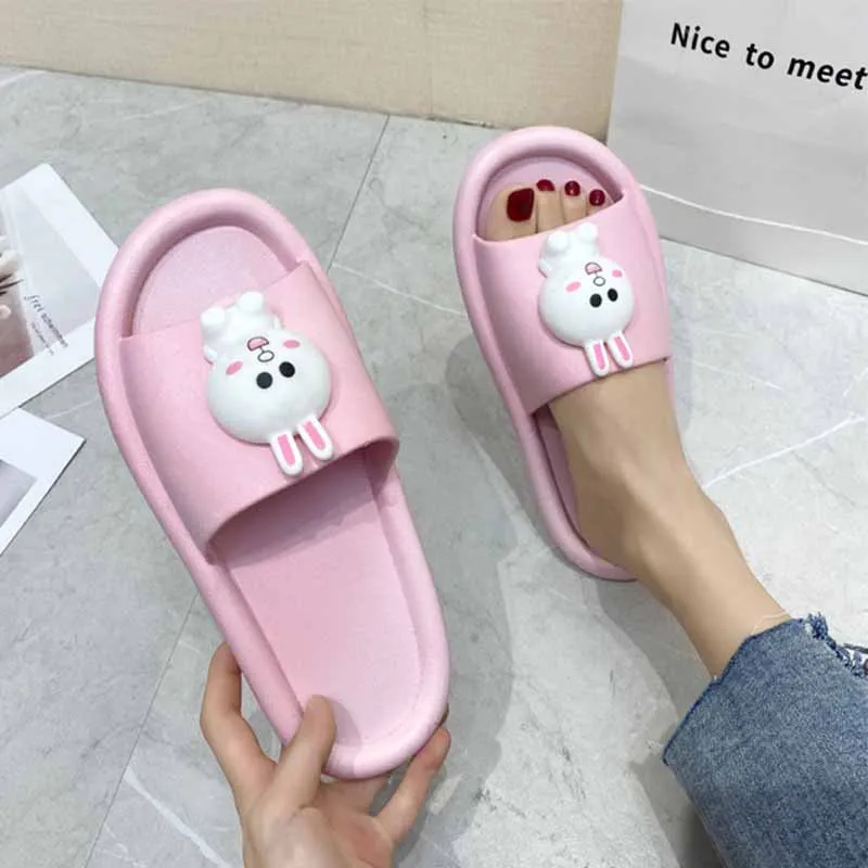 Summer Women Shoes 2021 slides Lovely Cartoon bear cute fashion Slippers Slides Home Indoor Bath Slip On Sandals Laides
Summer Women Shoes 2021 slides Lovely Cartoon bear cute fashion Slippers Slides Home Indoor Bath Slip On Sandals Laides