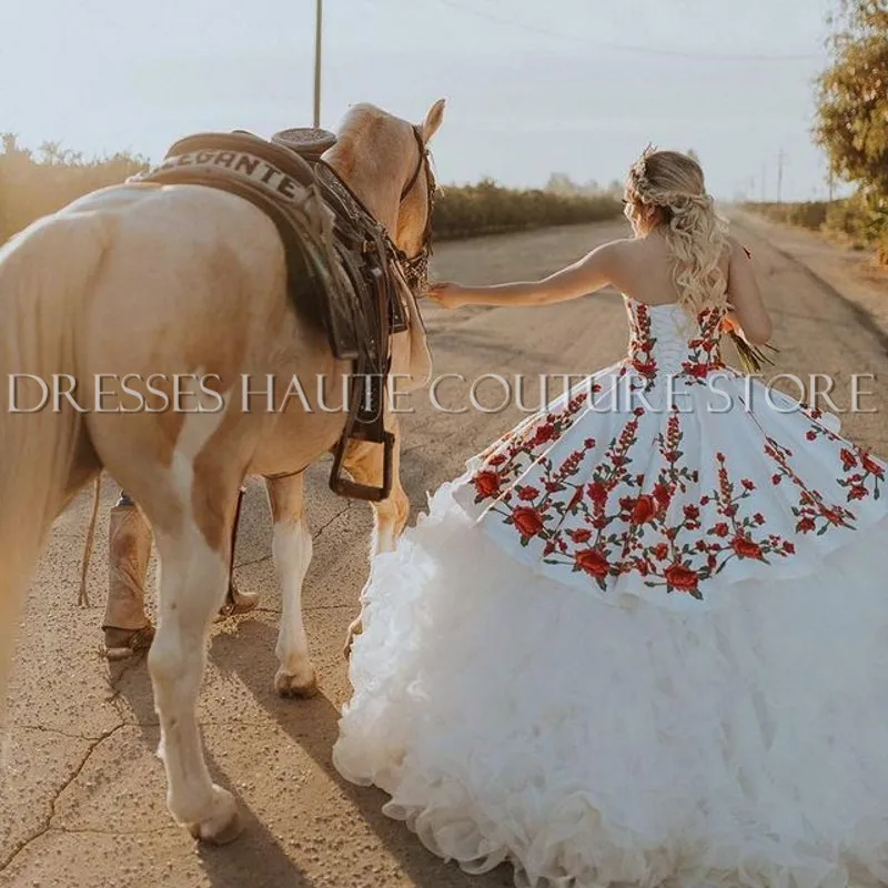 New Arrival Quinceanera Dresses Applique Puffy Skirt Sweet 16 Dress Long vestidos de 15 Ball Gown Prom Gowns
New Arrival Quinceanera Dresses Applique Puffy Skirt Sweet 16 Dress Long vestidos de 15 Ball Gown Prom Gowns