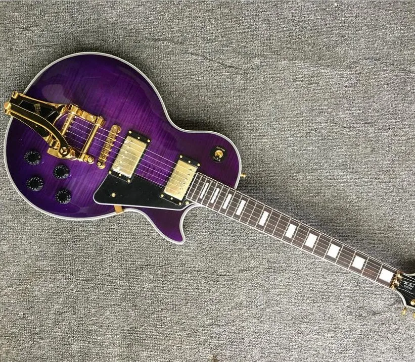 Custom Shop Electric guitar,Solid Mahogany body With purple color Golden Hardware,free shipping
Custom Shop Electric guitar,Solid Mahogany body With purple color Golden Hardware,free shipping