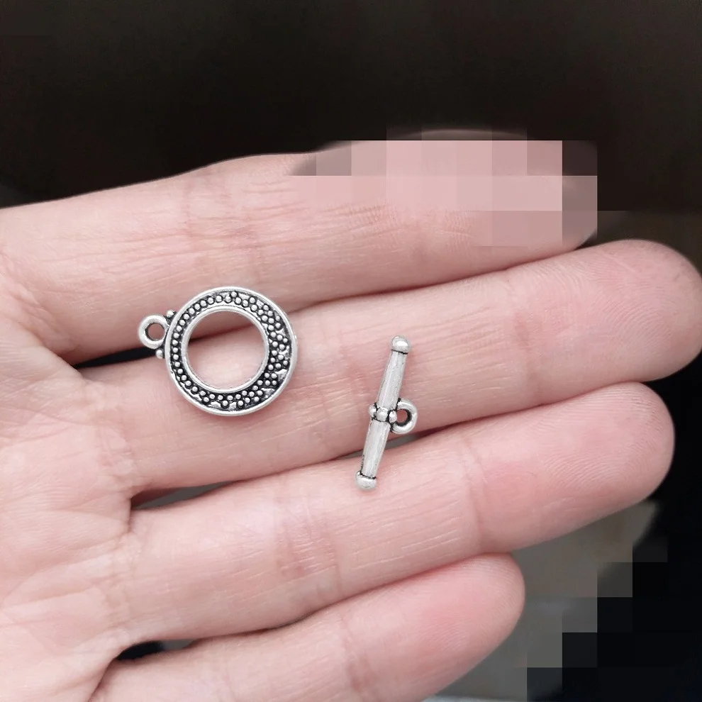 diy jewelry hand made parts silver clasps 17mm round asteroid belt metal bangles necklaces components wholesale 50 sets/lot new
diy jewelry hand made parts silver clasps 17mm round asteroid belt metal bangles necklaces components wholesale 50 sets/lot new