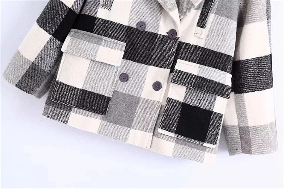Casual Plaid Blazer Women Notched Neck Elegant Lady Coat Baggy Double Breasted Blazer Suits Vintage Outwear Femme Veste
Casual Plaid Blazer Women Notched Neck Elegant Lady Coat Baggy Double Breasted Blazer Suits Vintage Outwear Femme Veste