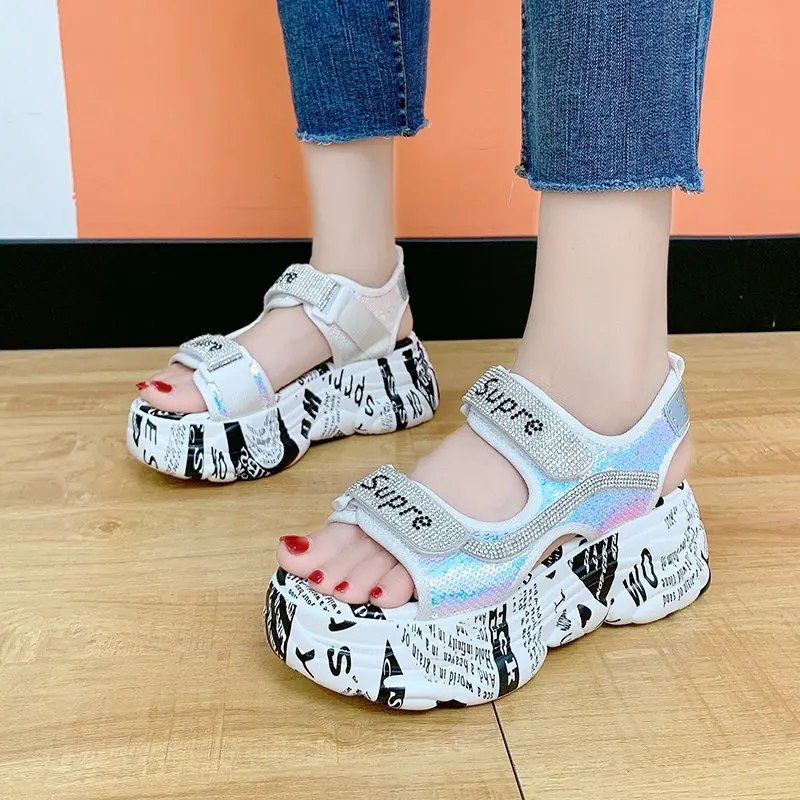 Fairy wind sandals female 2020 summer new wild casual thick bottom increased sandals muffin beach sandals
Fairy wind sandals female 2020 summer new wild casual thick bottom increased sandals muffin beach sandals