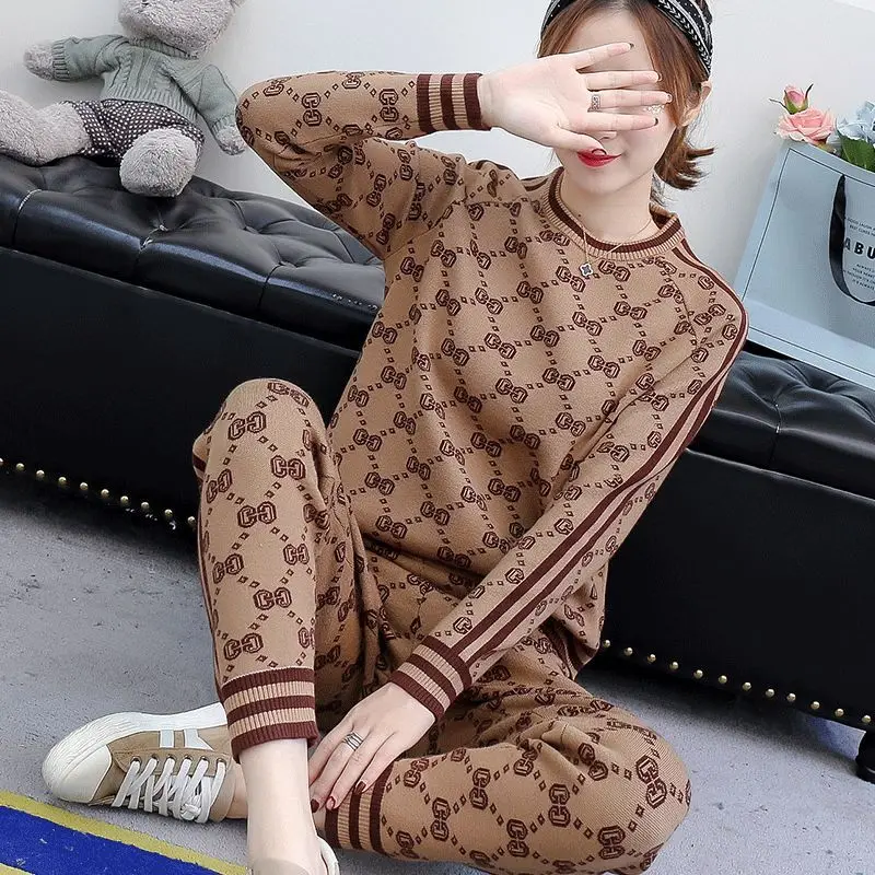 Sportswear 2021 Summer New Style Foreign Style Fashion Leisure T-shirt Long Sleeve Leggings Suit Women's Fashion
Sportswear 2021 Summer New Style Foreign Style Fashion Leisure T-shirt Long Sleeve Leggings Suit Women's Fashion