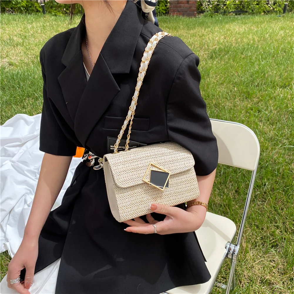 2021 New Women Woven Small Flap Chain Shoulder Crossbody Female Bag Casual Ladies Summer Beach Daily Shopper Purses and Handbags
2021 New Women Woven Small Flap Chain Shoulder Crossbody Female Bag Casual Ladies Summer Beach Daily Shopper Purses and Handbags