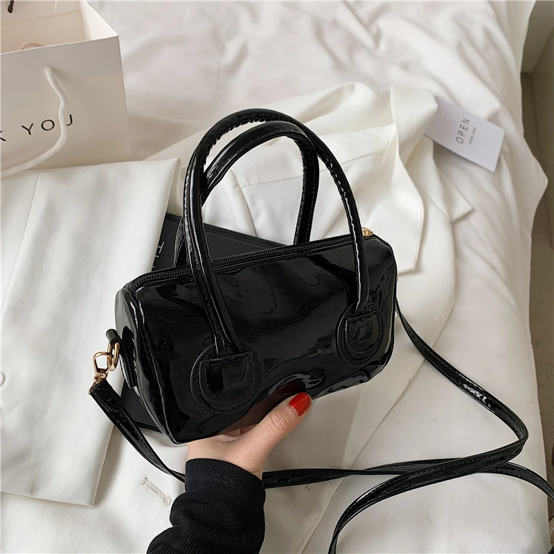 Fashion Design Women Messenger Bag Simple Candy Color Female Shoulder Crossbody Bags Patent Leather Ladies Small Purse Handbags 
Fashion Design Women Messenger Bag Simple Candy Color Female Shoulder Crossbody Bags Patent Leather Ladies Small Purse Handbags