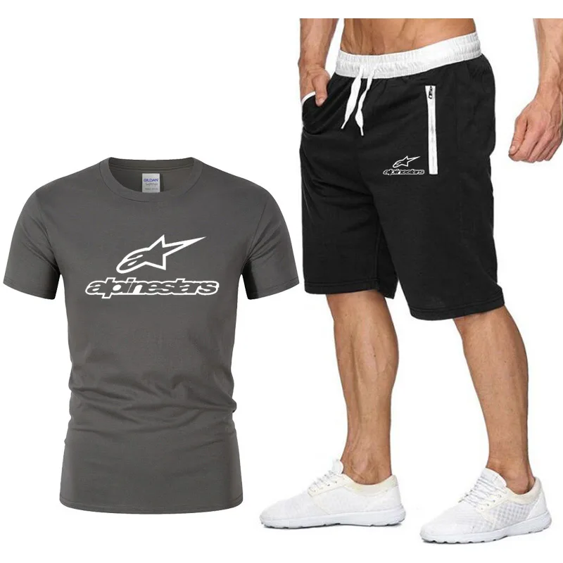 2021 New fashion T-shirt suit brand summer men's track suit suit daily outing running breathable sports men's large size s-2xL
2021 New fashion T-shirt suit brand summer men's track suit suit daily outing running breathable sports men's large size s-2xL