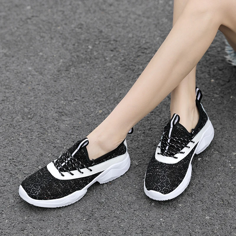 Fashion Summer Mesh Hollow Out Running Shoes Women Breathable Lightweight Plattorm Casual Sneakers Ladies Non-slip Jogging Shoes
Fashion Summer Mesh Hollow Out Running Shoes Women Breathable Lightweight Plattorm Casual Sneakers Ladies Non-slip Jogging Shoes