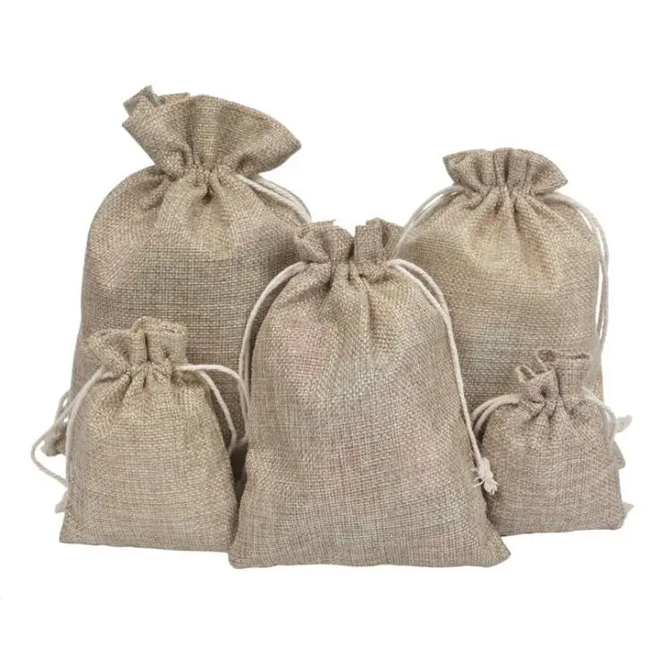 100pcs Vintage Natural Burlap Hessia Gift Candy Bags Wedding Party Favor Birthday Supplies Drawstrings Jute Gift Bags
100pcs Vintage Natural Burlap Hessia Gift Candy Bags Wedding Party Favor Birthday Supplies Drawstrings Jute Gift Bags