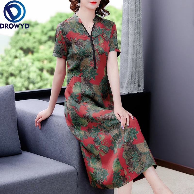 Summer Vintage Green Mulberry Silk Satin Embroidery Maxi Dress 2021 Casual Solid V-neck Midi Dress Elegant Women Party Vestidos
Summer Vintage Green Mulberry Silk Satin Embroidery Maxi Dress 2021 Casual Solid V-neck Midi Dress Elegant Women Party Vestidos