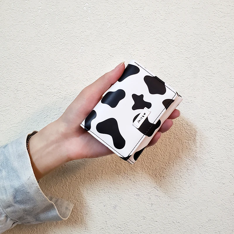 Ins Fashion Women's Short PU Wallet Coin Purse Lady Card Case Cute Trend Small Fashion Korean Student Bag
Ins Fashion Women's Short PU Wallet Coin Purse Lady Card Case Cute Trend Small Fashion Korean Student Bag