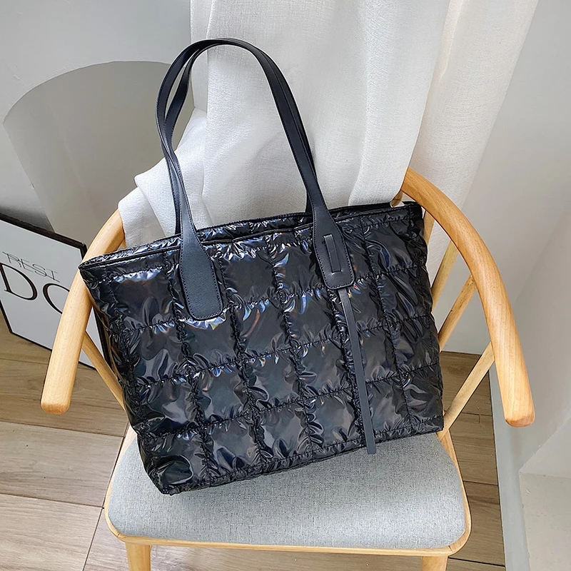2020 New Winter Women Handbags Ladies Warm Tote Bag Fashion Space Cotton Material Large Package Down Bag Casual Space Packets
2020 New Winter Women Handbags Ladies Warm Tote Bag Fashion Space Cotton Material Large Package Down Bag Casual Space Packets