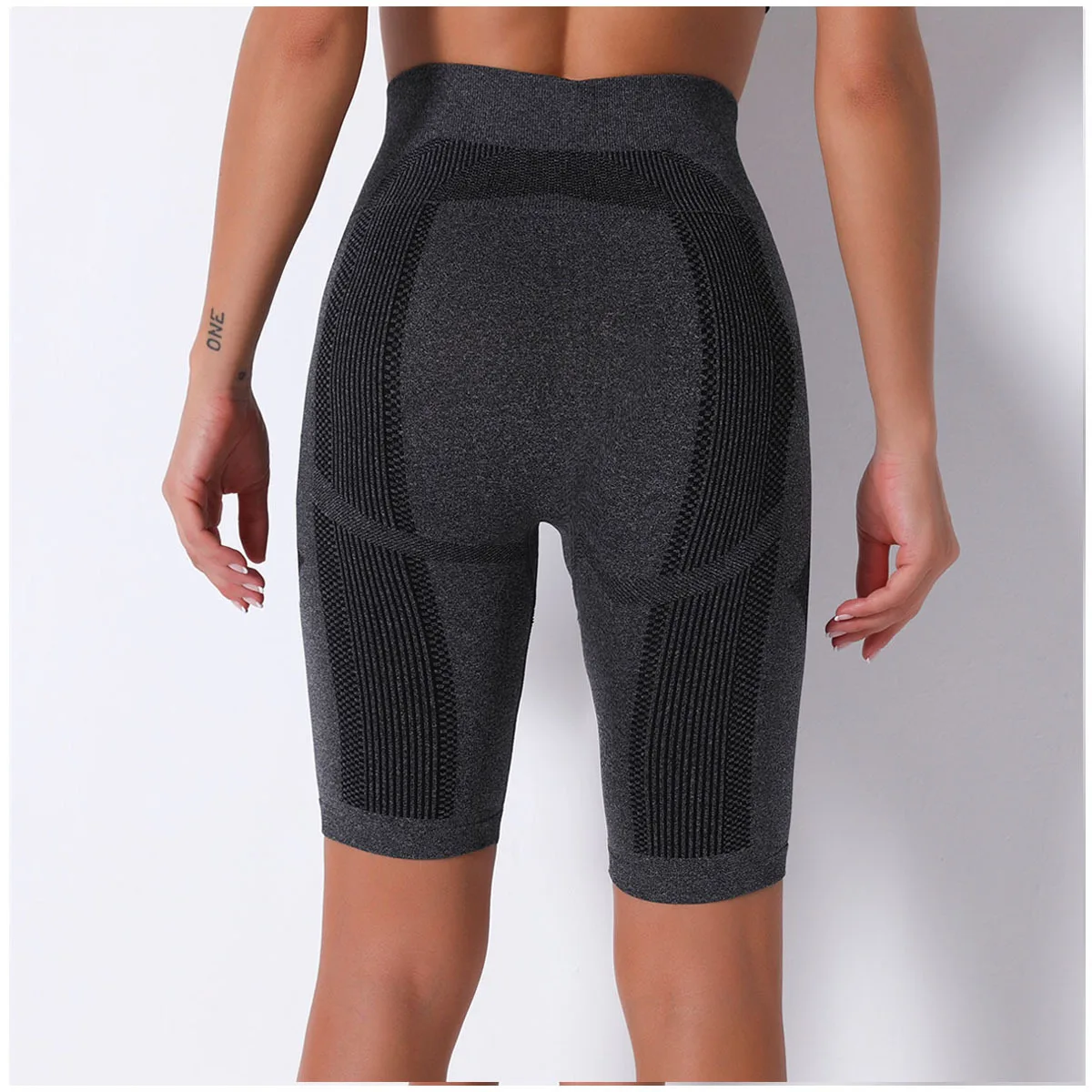 Yoga Tights Seamless Quick Dry Short Pants Women Patchwork Pattern Workout Push Up Gym Shorts Summer High Waist Fitness Wear
Yoga Tights Seamless Quick Dry Short Pants Women Patchwork Pattern Workout Push Up Gym Shorts Summer High Waist Fitness Wear