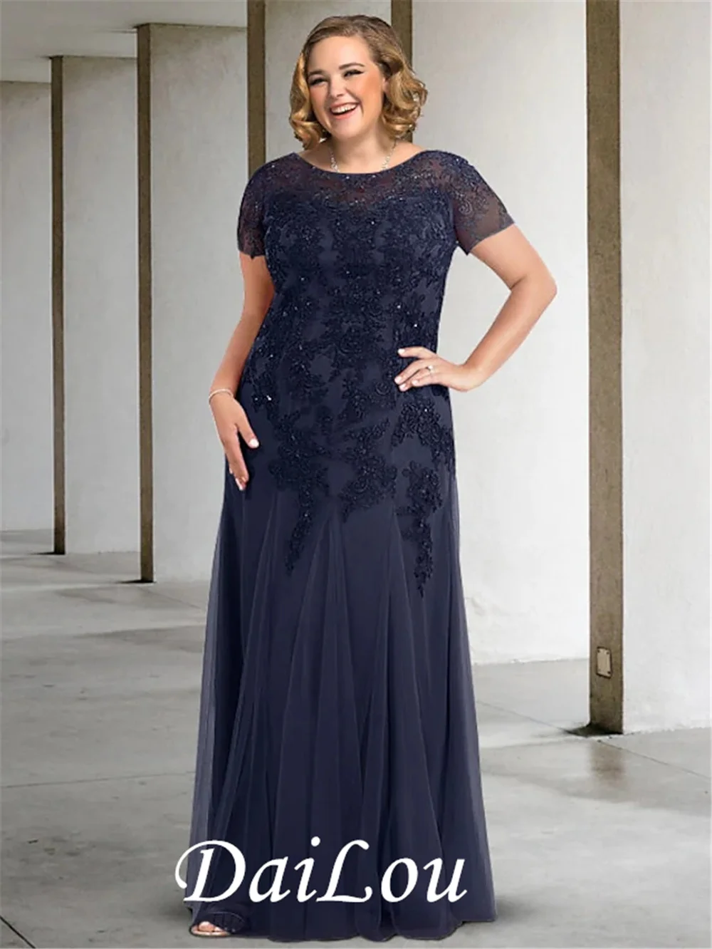A-Line Mother of the Bride Dress Plus Size Elegant Jewel Neck Floor Length Lace Tulle Short Sleeve with Pleats Appliques 2021
A-Line Mother of the Bride Dress Plus Size Elegant Jewel Neck Floor Length Lace Tulle Short Sleeve with Pleats Appliques 2021