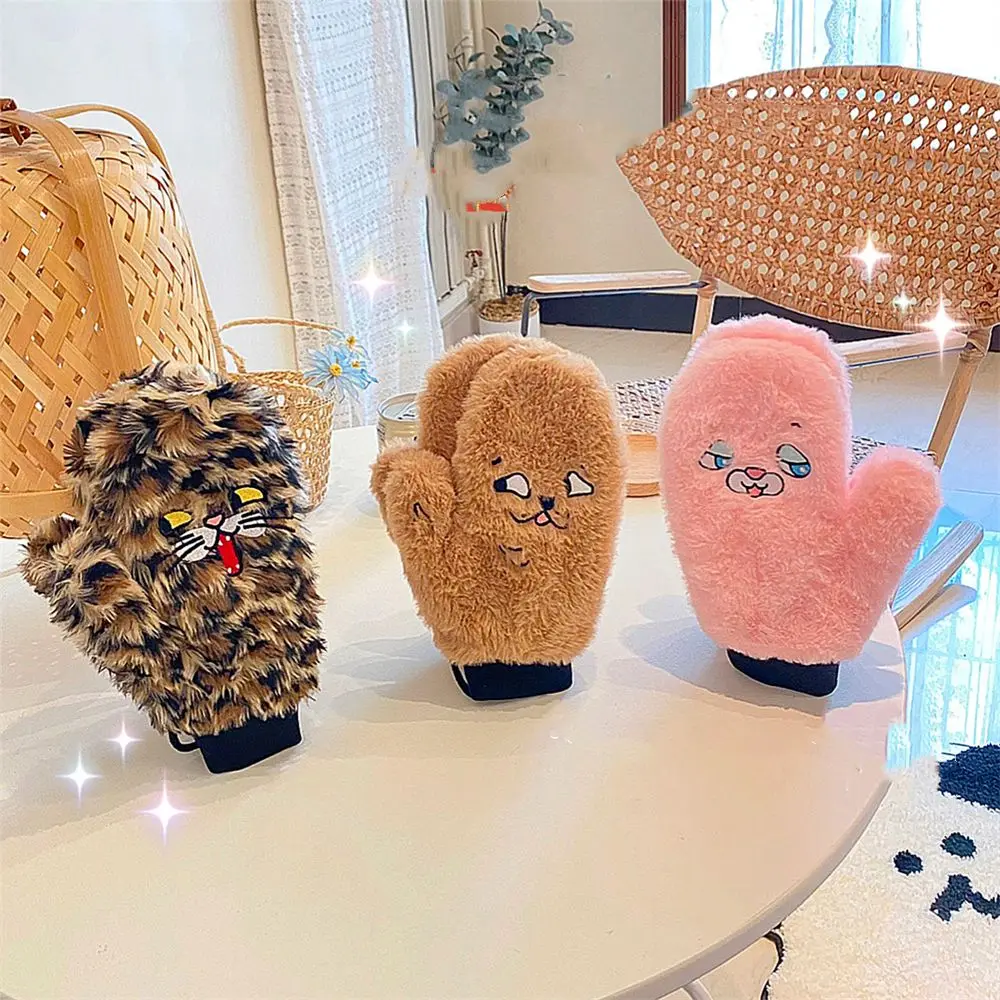 Милые мягкие перчатки для девочек и женщин, плюшевые теплые варежки с пальцами, зимние перчатки
Милые мягкие перчатки для девочек и женщин, плюшевые теплые варежки с пальцами, зимние перчатки