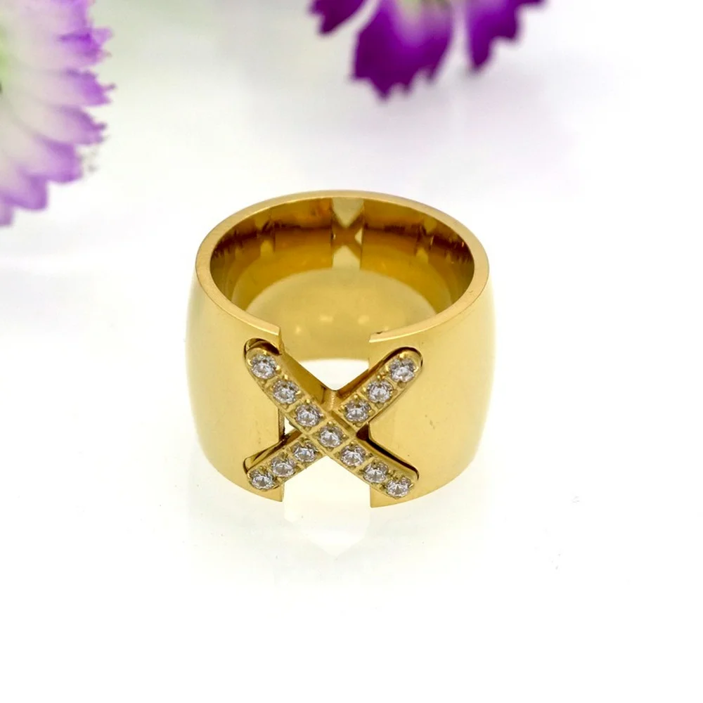2021 new ladies banquet party titanium steel geometric cross CNC diamond diamond zircon ring hot sale high quality jewelry
2021 new ladies banquet party titanium steel geometric cross CNC diamond diamond zircon ring hot sale high quality jewelry