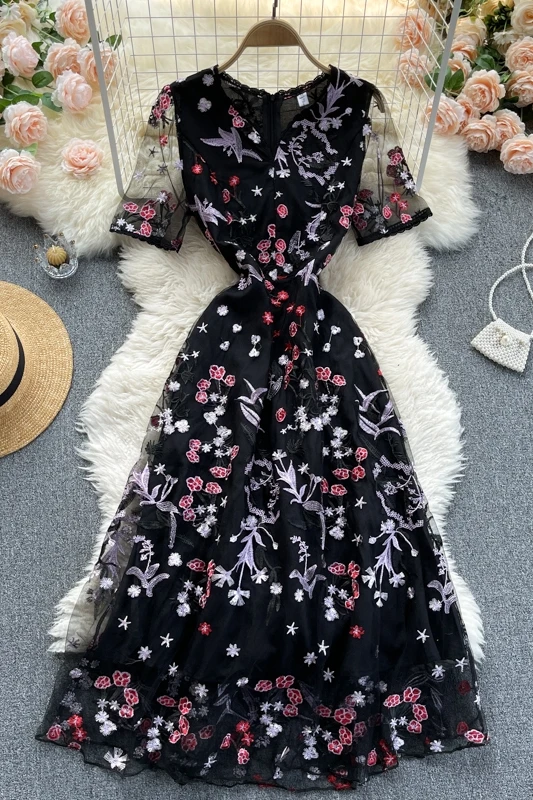 2021 Summer New Fashion Women Elegant Lace Dress V-neck Short Sleeve Embroidered Flowers Empire Dress Vestidos De Mujer J219
2021 Summer New Fashion Women Elegant Lace Dress V-neck Short Sleeve Embroidered Flowers Empire Dress Vestidos De Mujer J219