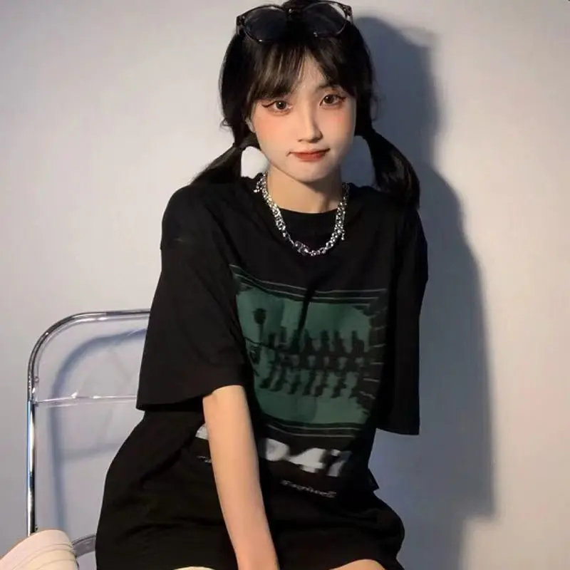 Preppy style T-shirt women printed short-sleeved t-shirts summer new Korean fashion high street hip-hop casual loose t-shirts
Preppy style T-shirt women printed short-sleeved t-shirts summer new Korean fashion high street hip-hop casual loose t-shirts