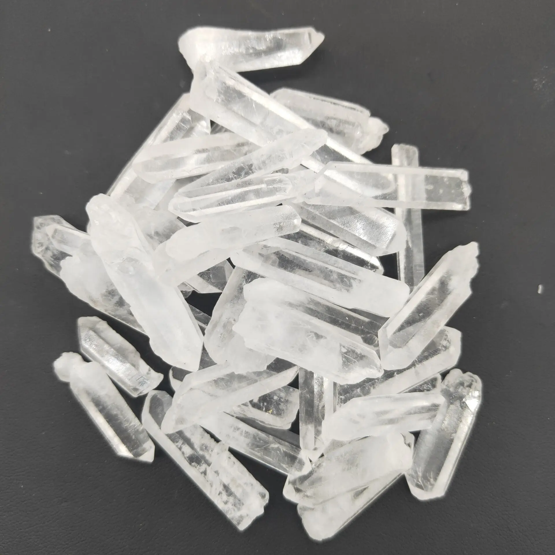New Clear Healing Crystal Stone Quartz Single Natural Clear Column Decoration Pointed Collectables DIY Craft Random Size
New Clear Healing Crystal Stone Quartz Single Natural Clear Column Decoration Pointed Collectables DIY Craft Random Size